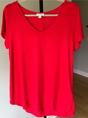 J. Jill Lightweight V-Neck Short Sleeve Top - Bright Red, Size Medium Petite